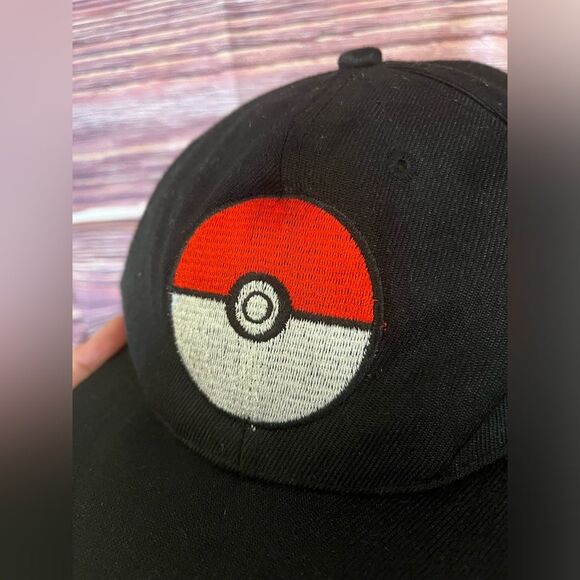 Pokémon Pokeball Hat. Size Small / Child 14/16. - Picture 5 of 6